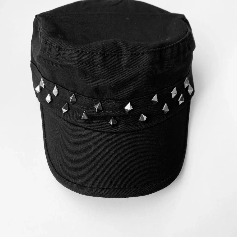 Black Studded Hat 100% cotton, for men or women